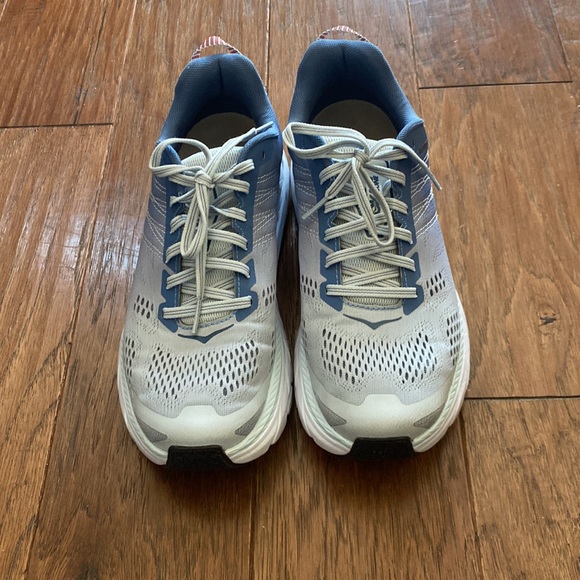 Hoka w Clifton 6 - Picture 2 of 3